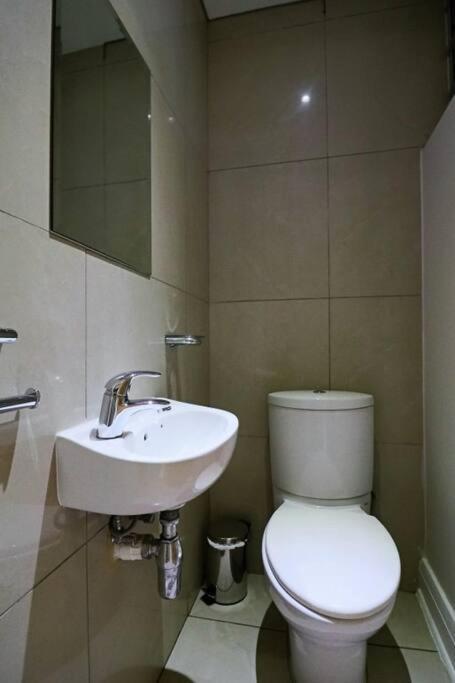 Upmarket Sandton Hydro Park Apartments 约翰内斯堡 外观 照片