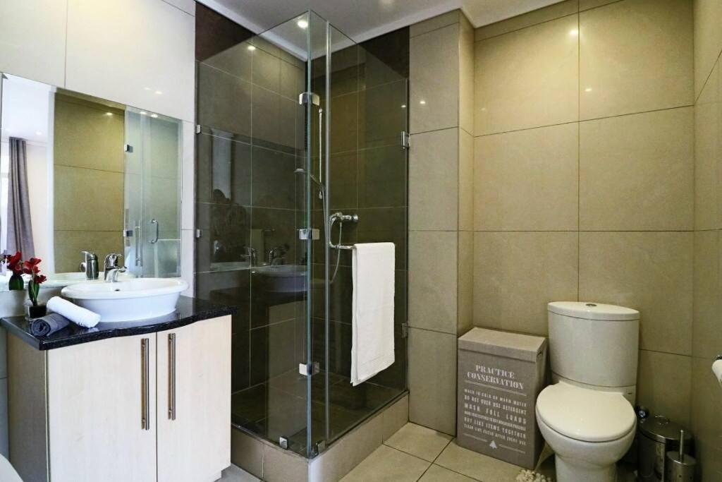 Upmarket Sandton Hydro Park Apartments 约翰内斯堡 外观 照片