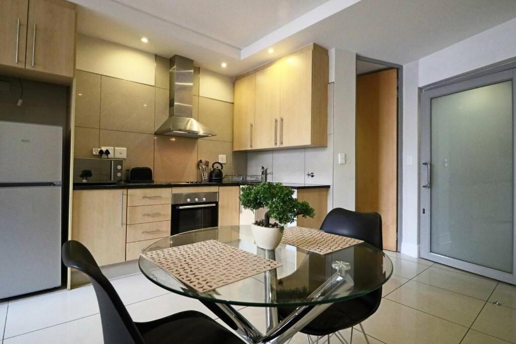 Upmarket Sandton Hydro Park Apartments 约翰内斯堡 外观 照片